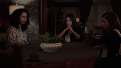 Charmed-Online-dot-nl_Charmed-1x07OutofScythe01956.jpg