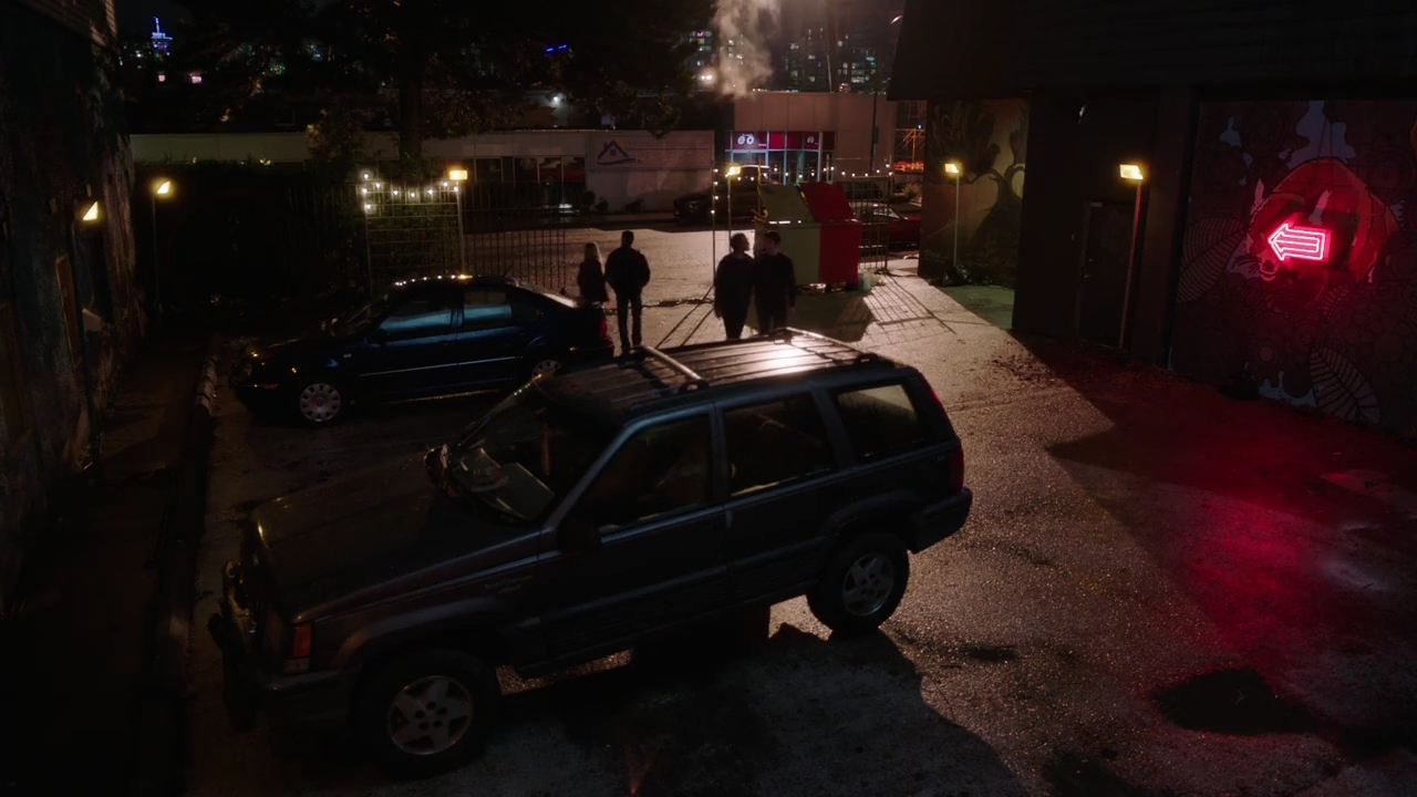 Charmed-Online-dot-nl_Charmed-1x08BugABoo00437.jpg