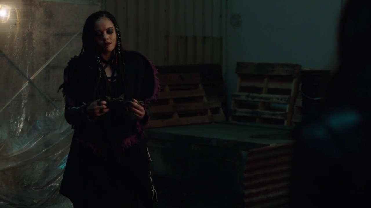 Charmed-Online-dot-nl_Charmed-1x08BugABoo00757.jpg Charmed-Online-dot-nl_Charmed-1x08BugABoo00757.jpg