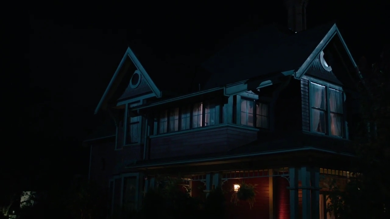 Charmed-Online-dot-nl_Charmed-1x08BugABoo01879.jpg Charmed-Online-dot-nl_Charmed-1x08BugABoo01879.jpg