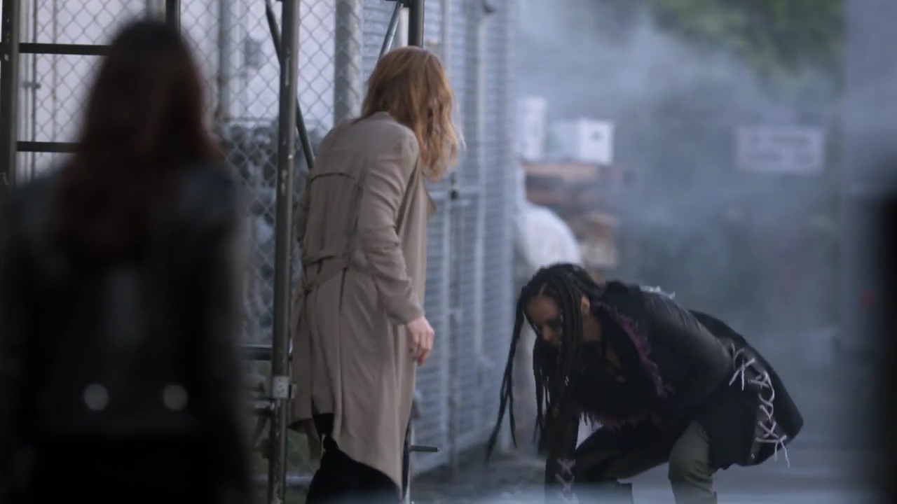 Charmed-Online-dot-nl_Charmed-1x08BugABoo01991.jpg