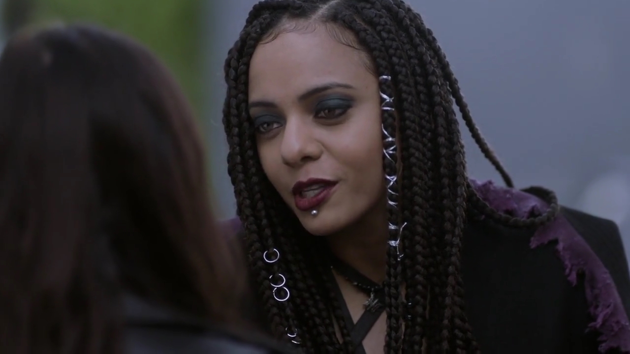 Charmed-Online-dot-nl_Charmed-1x08BugABoo02020.jpg Charmed-Online-dot-nl_Charmed-1x08BugABoo02020.jpg