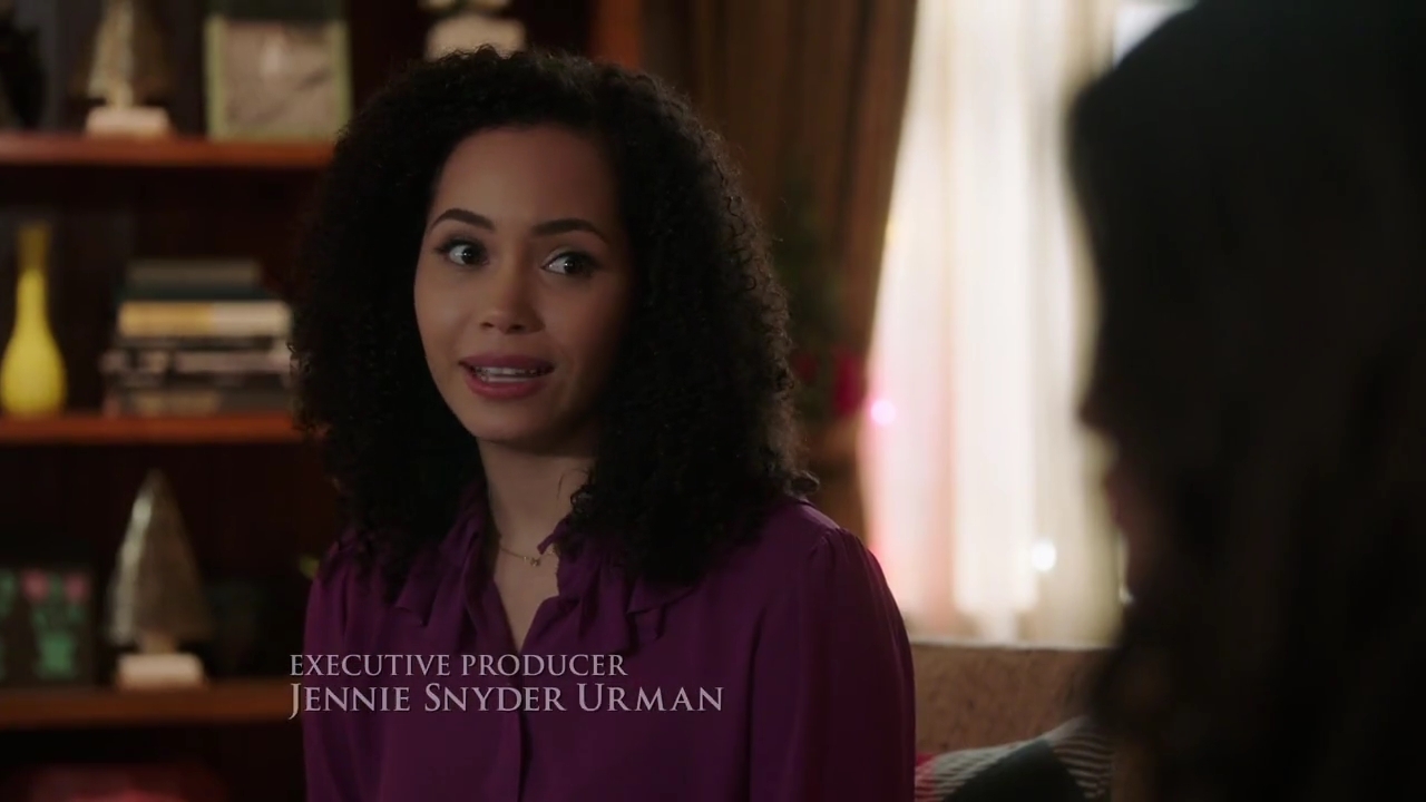 Charmed-Online-dot-nl_Charmed-1x09JingleHell00344.jpg