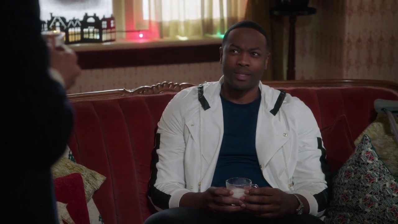 Charmed-Online-dot-nl_Charmed-1x09JingleHell00662.jpg