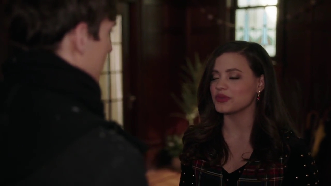 Charmed-Online-dot-nl_Charmed-1x09JingleHell00700.jpg Charmed-Online-dot-nl_Charmed-1x09JingleHell00700.jpg