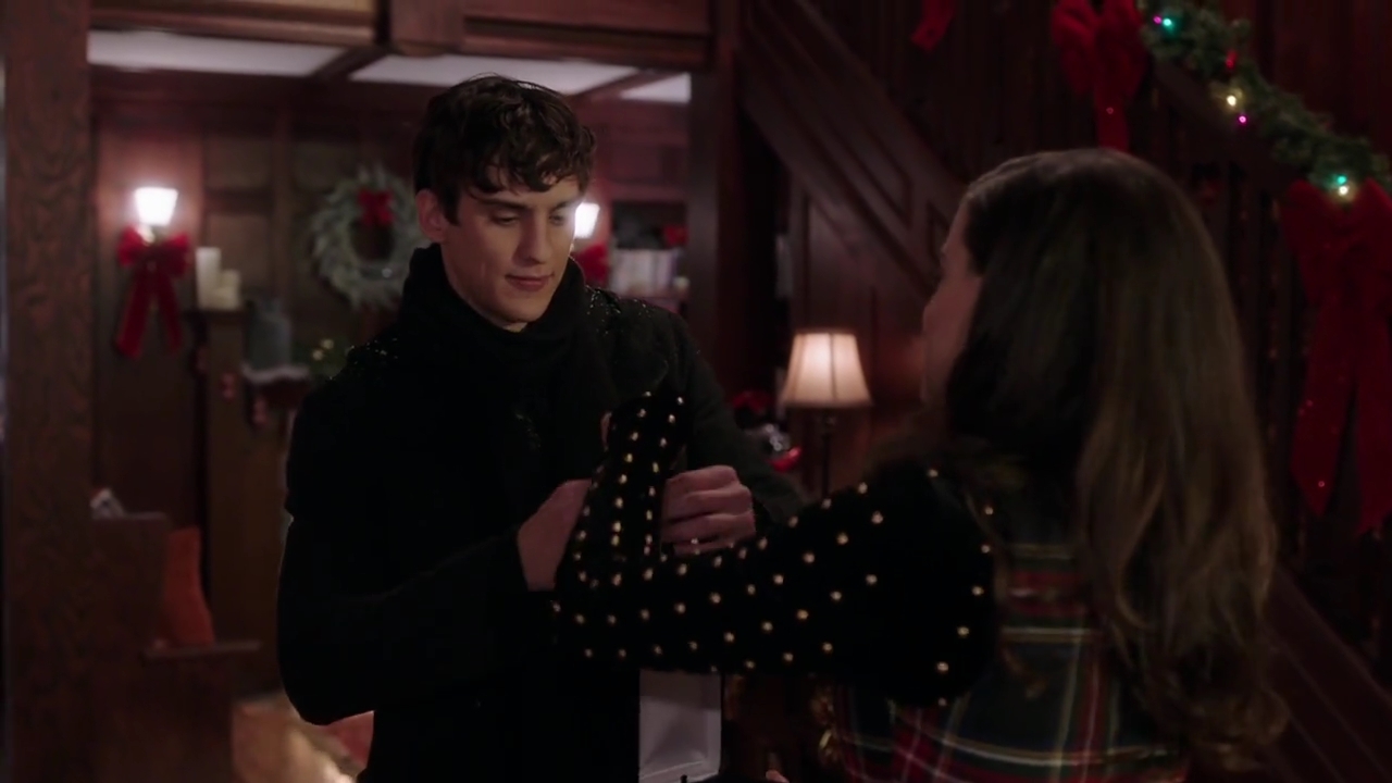 Charmed-Online-dot-nl_Charmed-1x09JingleHell00722.jpg Charmed-Online-dot-nl_Charmed-1x09JingleHell00722.jpg