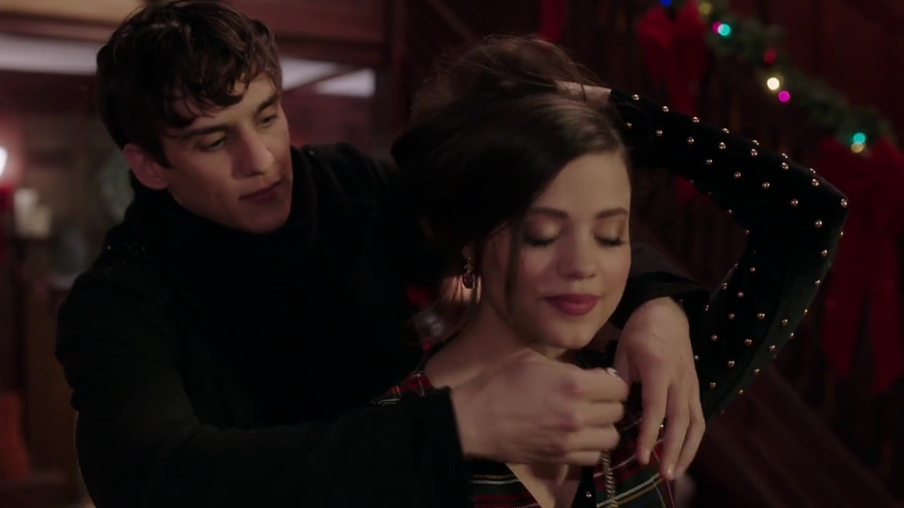 Charmed-Online-dot-nl_Charmed-1x09JingleHell00726.jpg Charmed-Online-dot-nl_Charmed-1x09JingleHell00726.jpg