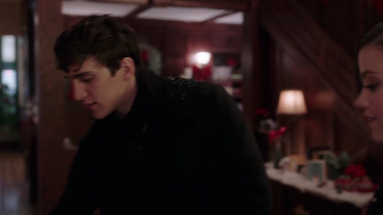 Charmed-Online-dot-nl_Charmed-1x09JingleHell00739.jpg Charmed-Online-dot-nl_Charmed-1x09JingleHell00739.jpg