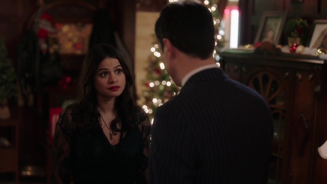 Charmed-Online-dot-nl_Charmed-1x09JingleHell00868.jpg