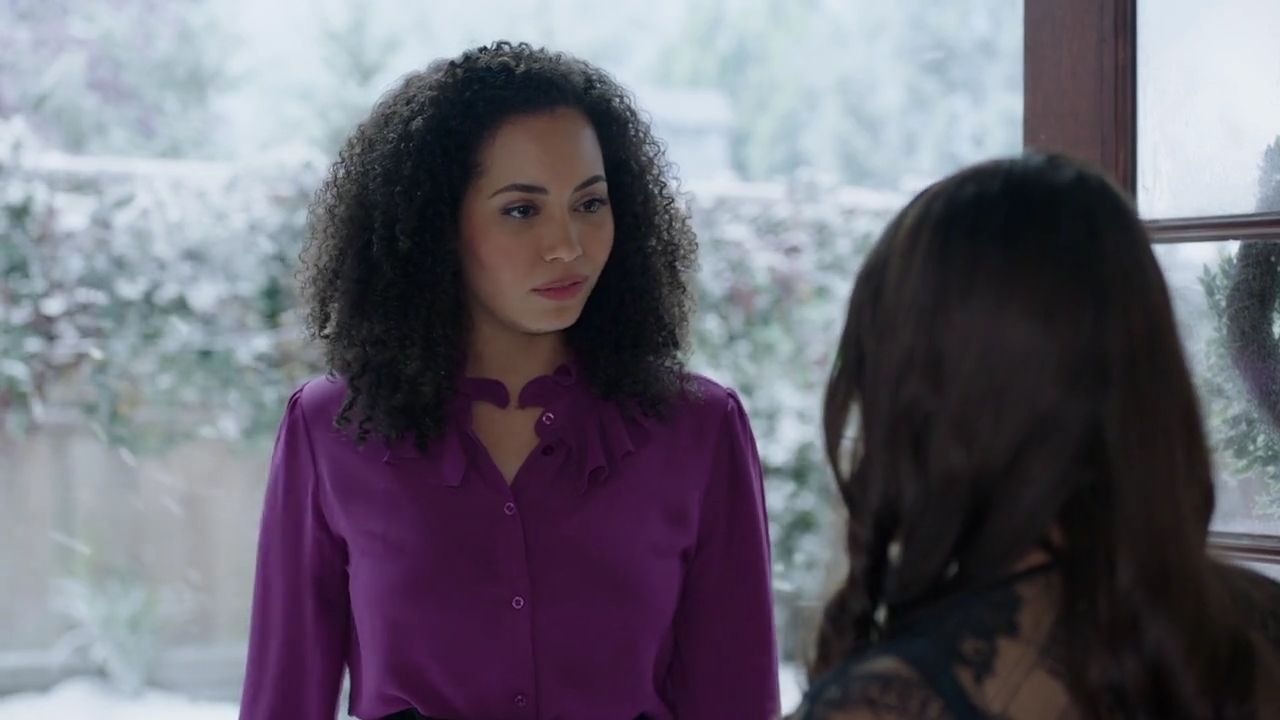 Charmed-Online-dot-nl_Charmed-1x09JingleHell01180.jpg