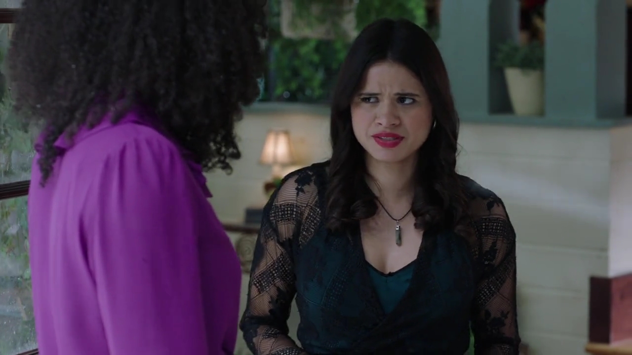 Charmed-Online-dot-nl_Charmed-1x09JingleHell01196.jpg