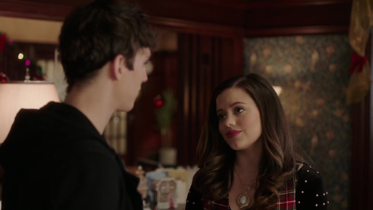Charmed-Online-dot-nl_Charmed-1x09JingleHell01303.jpg