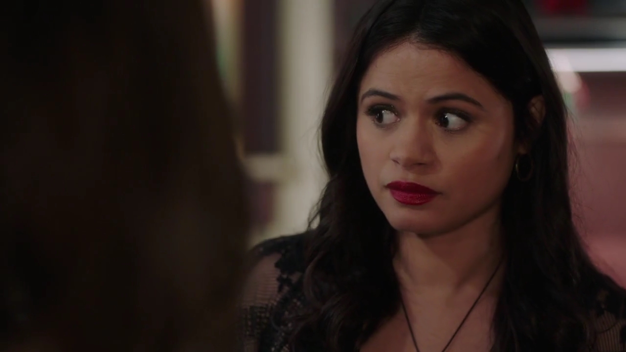 Charmed-Online-dot-nl_Charmed-1x09JingleHell01386.jpg Charmed-Online-dot-nl_Charmed-1x09JingleHell01386.jpg