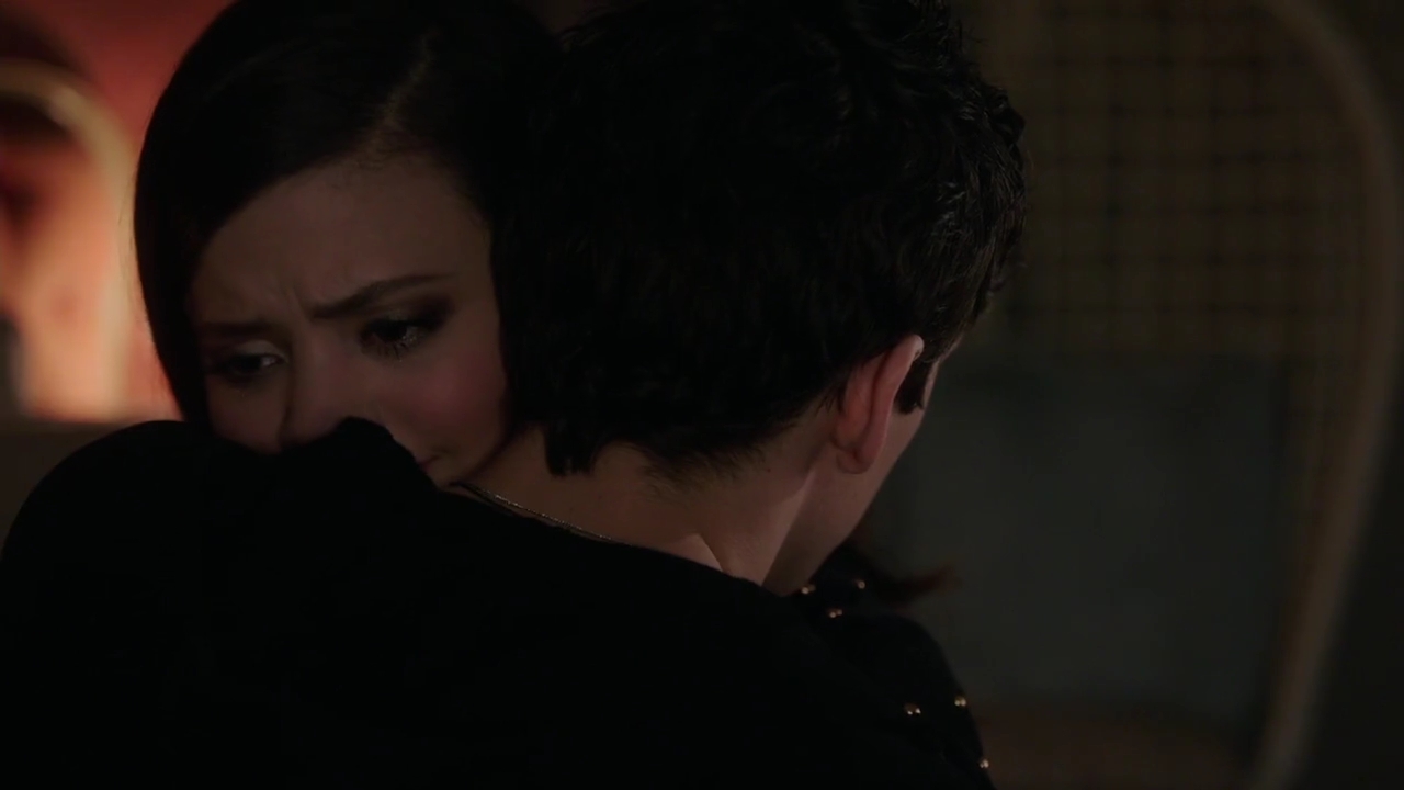 Charmed-Online-dot-nl_Charmed-1x09JingleHell01552.jpg