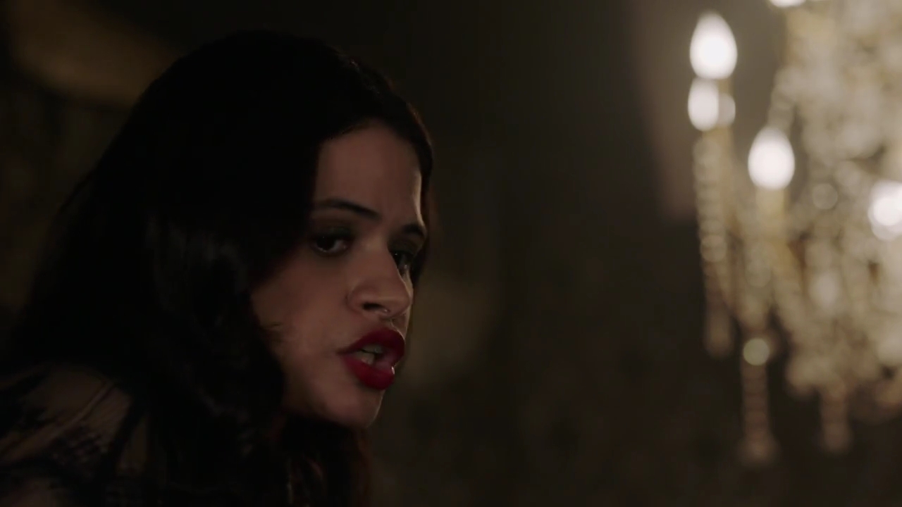 Charmed-Online-dot-nl_Charmed-1x09JingleHell01700.jpg
