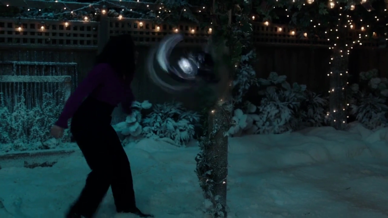 Charmed-Online-dot-nl_Charmed-1x09JingleHell01775.jpg