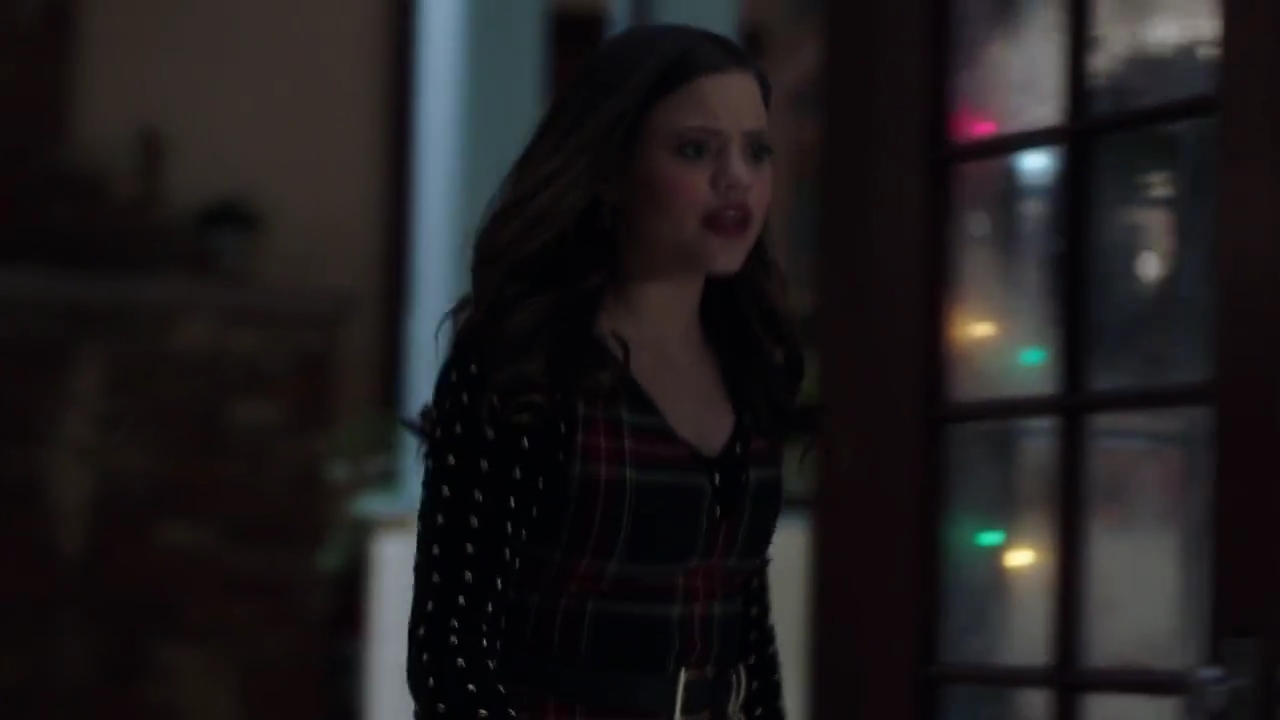 Charmed-Online-dot-nl_Charmed-1x09JingleHell01790.jpg Charmed-Online-dot-nl_Charmed-1x09JingleHell01790.jpg