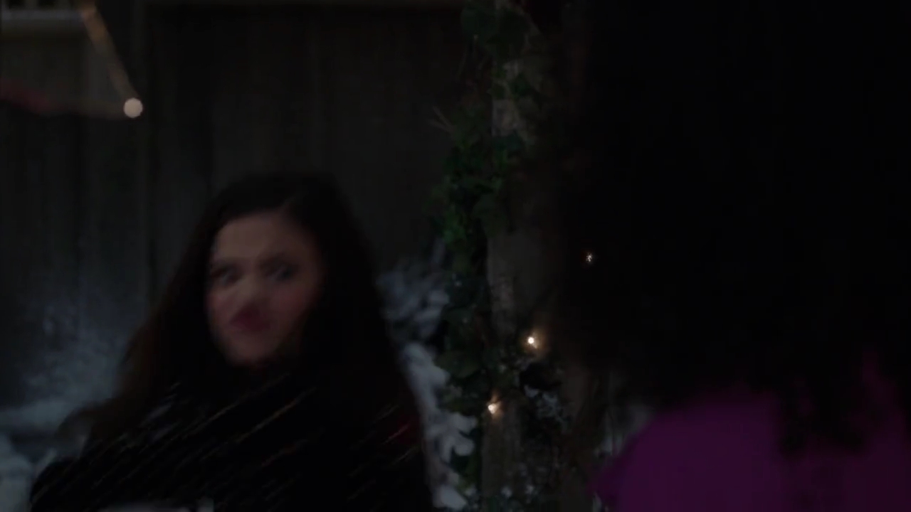 Charmed-Online-dot-nl_Charmed-1x09JingleHell01821.jpg