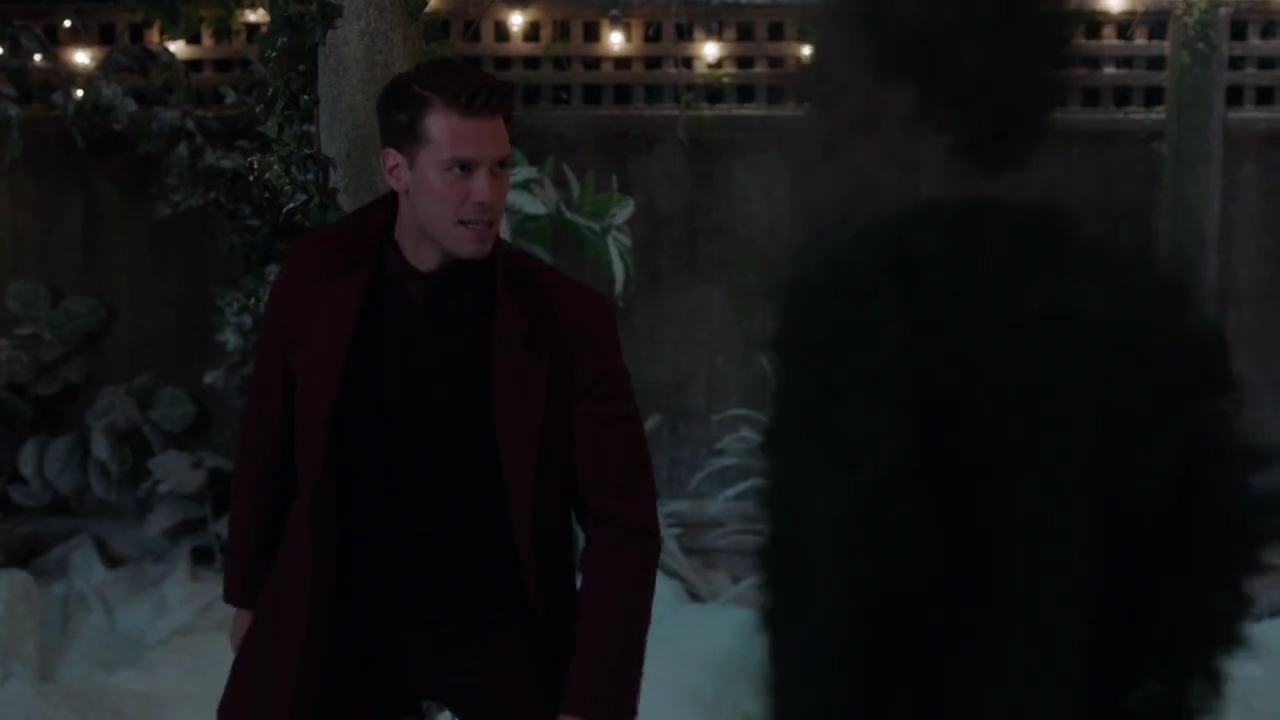 Charmed-Online-dot-nl_Charmed-1x09JingleHell01840.jpg
