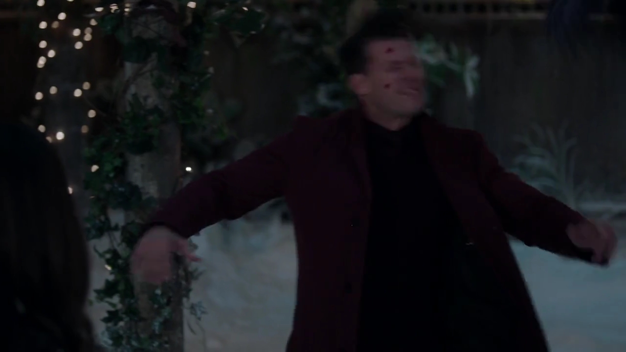 Charmed-Online-dot-nl_Charmed-1x09JingleHell01877.jpg