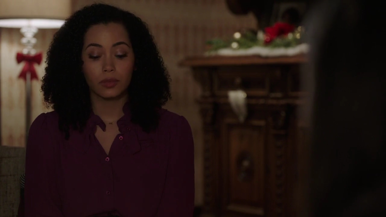 Charmed-Online-dot-nl_Charmed-1x09JingleHell02054.jpg