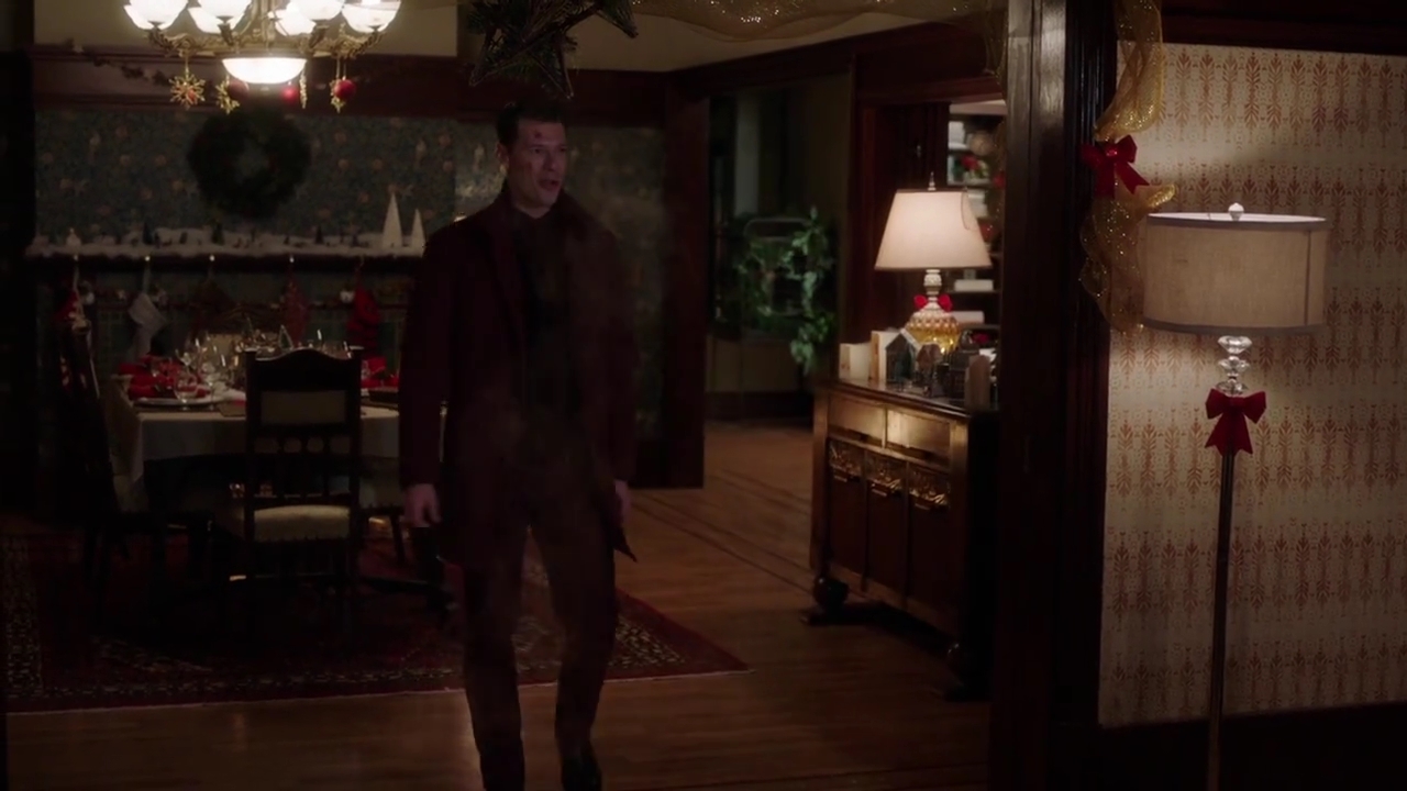 Charmed-Online-dot-nl_Charmed-1x09JingleHell02176.jpg