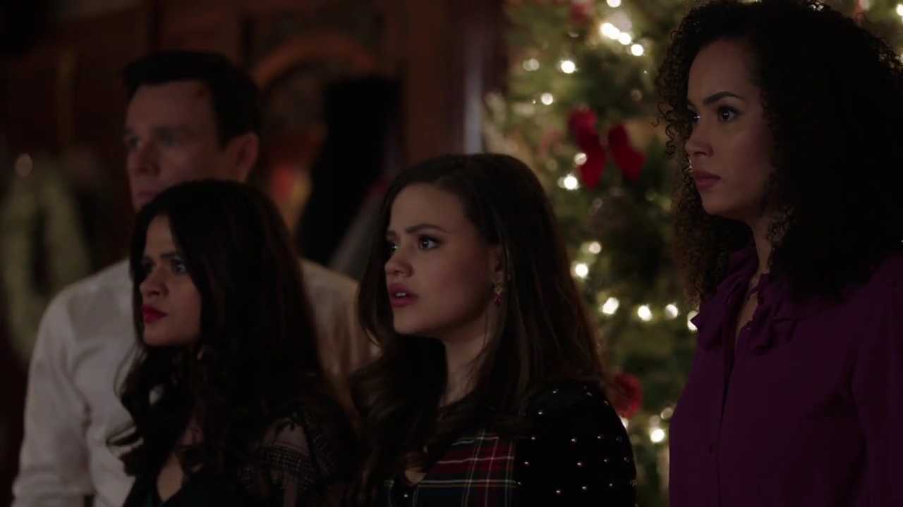 Charmed-Online-dot-nl_Charmed-1x09JingleHell02179.jpg Charmed-Online-dot-nl_Charmed-1x09JingleHell02179.jpg