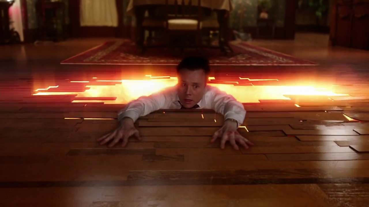 Charmed-Online-dot-nl_Charmed-1x09JingleHell02235.jpg