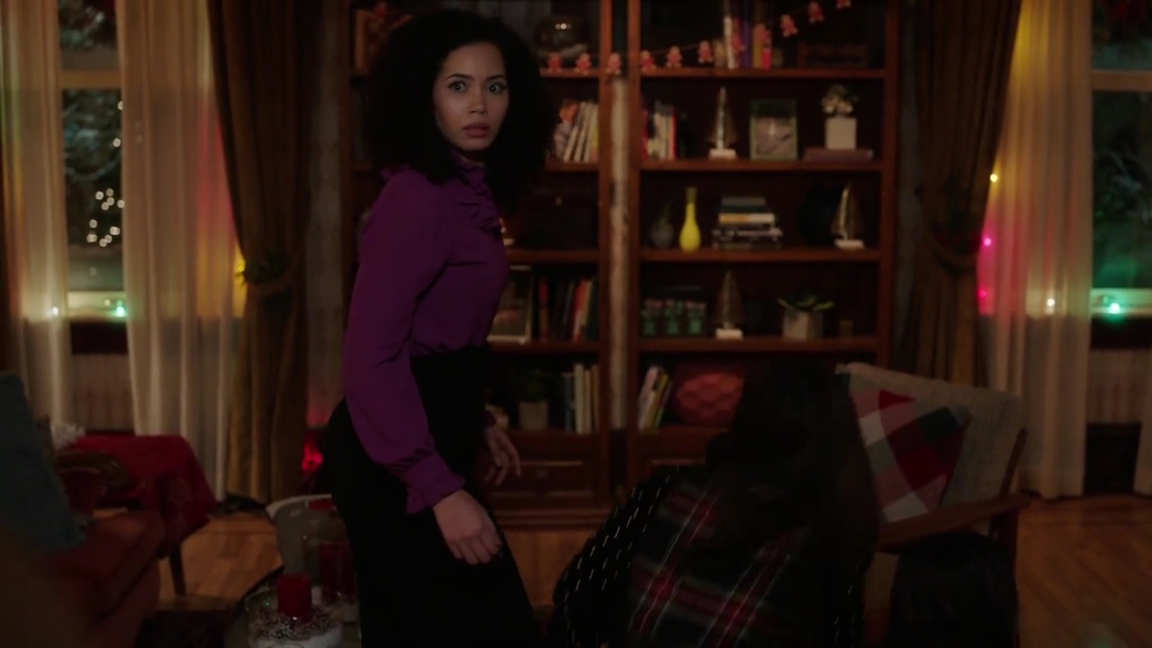 Charmed-Online-dot-nl_Charmed-1x09JingleHell02255.jpg