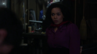 Charmed-Online-dot-nl_Charmed-1x09JingleHell01778.jpg