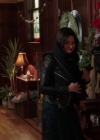 Charmed-Online-dot-nl_Charmed-1x09JingleHell00670.jpg