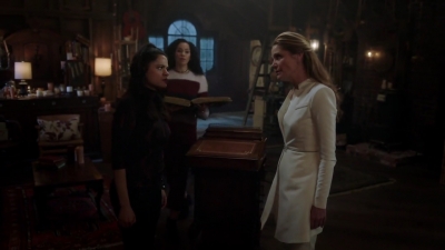 Charmed-Online-dot-nl_Charmed-1x10KeepCalmAndHarryOn01152.jpg