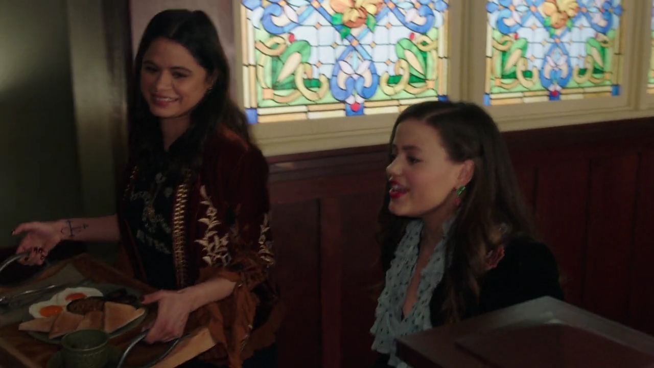 Charmed-Online-dot-nl_Charmed-1x11WitchPerfect00129.jpg