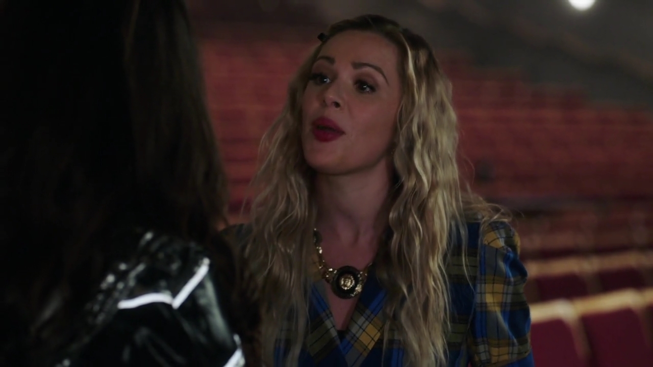 Charmed-Online-dot-nl_Charmed-1x11WitchPerfect00639.jpg