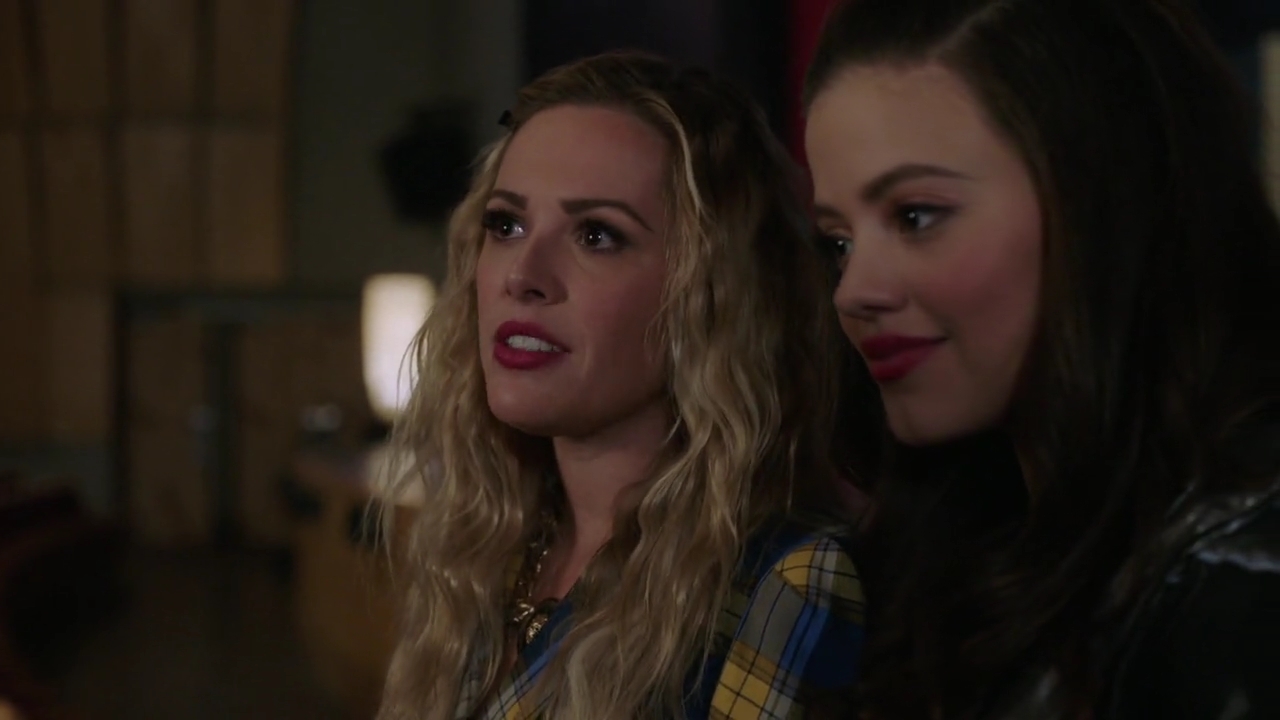 Charmed-Online-dot-nl_Charmed-1x11WitchPerfect00706.jpg