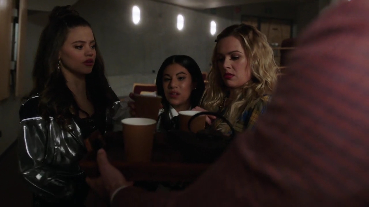 Charmed-Online-dot-nl_Charmed-1x11WitchPerfect00718.jpg Charmed-Online-dot-nl_Charmed-1x11WitchPerfect00718.jpg