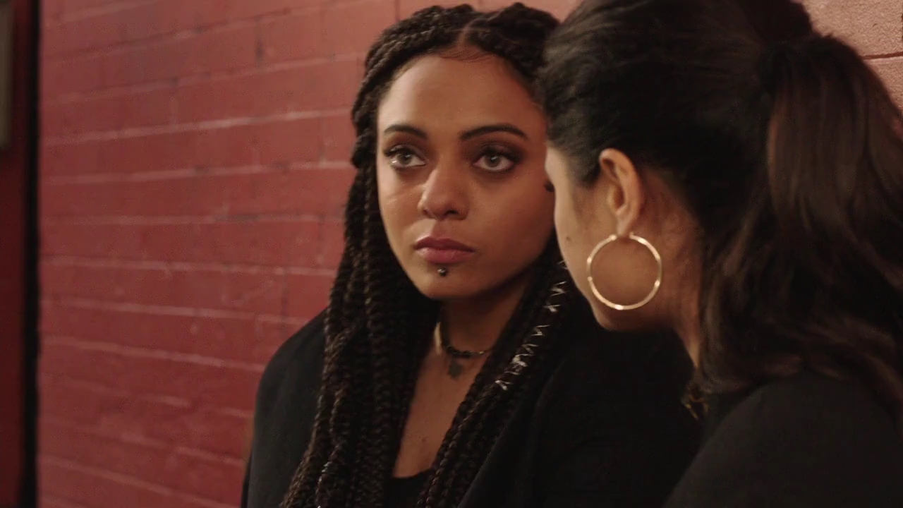 Charmed-Online-dot-nl_Charmed-1x11WitchPerfect00857.jpg Charmed-Online-dot-nl_Charmed-1x11WitchPerfect00857.jpg