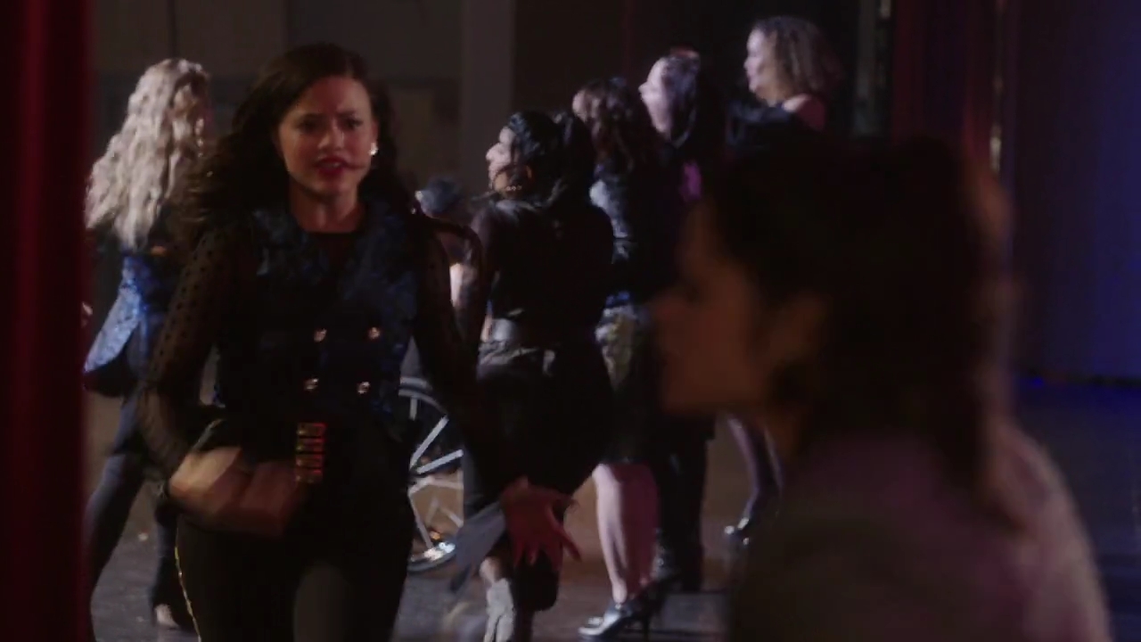 Charmed-Online-dot-nl_Charmed-1x11WitchPerfect01989.jpg