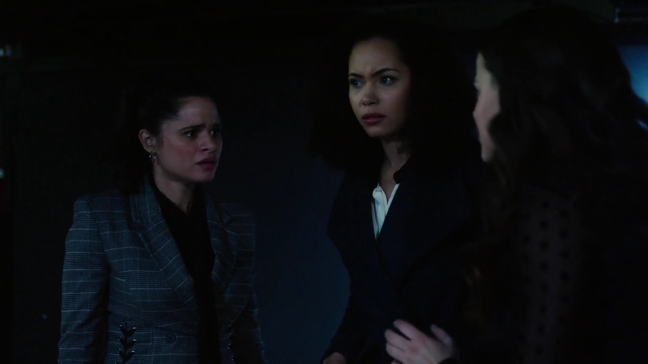 Charmed-Online-dot-nl_Charmed-1x11WitchPerfect02039.jpg Charmed-Online-dot-nl_Charmed-1x11WitchPerfect02039.jpg