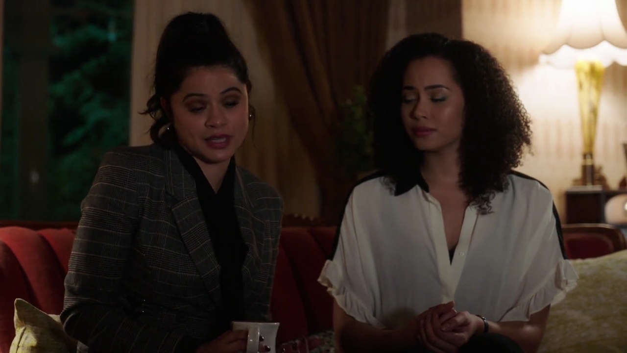 Charmed-Online-dot-nl_Charmed-1x11WitchPerfect02190.jpg