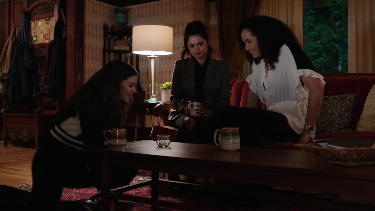 Charmed-Online-dot-nl_Charmed-1x11WitchPerfect02226.jpg