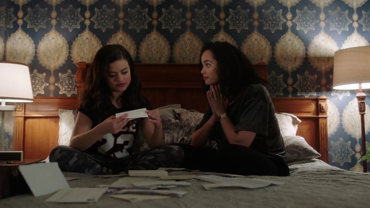 Charmed-Online-dot-nl_Charmed-1x11WitchPerfect02419.jpg