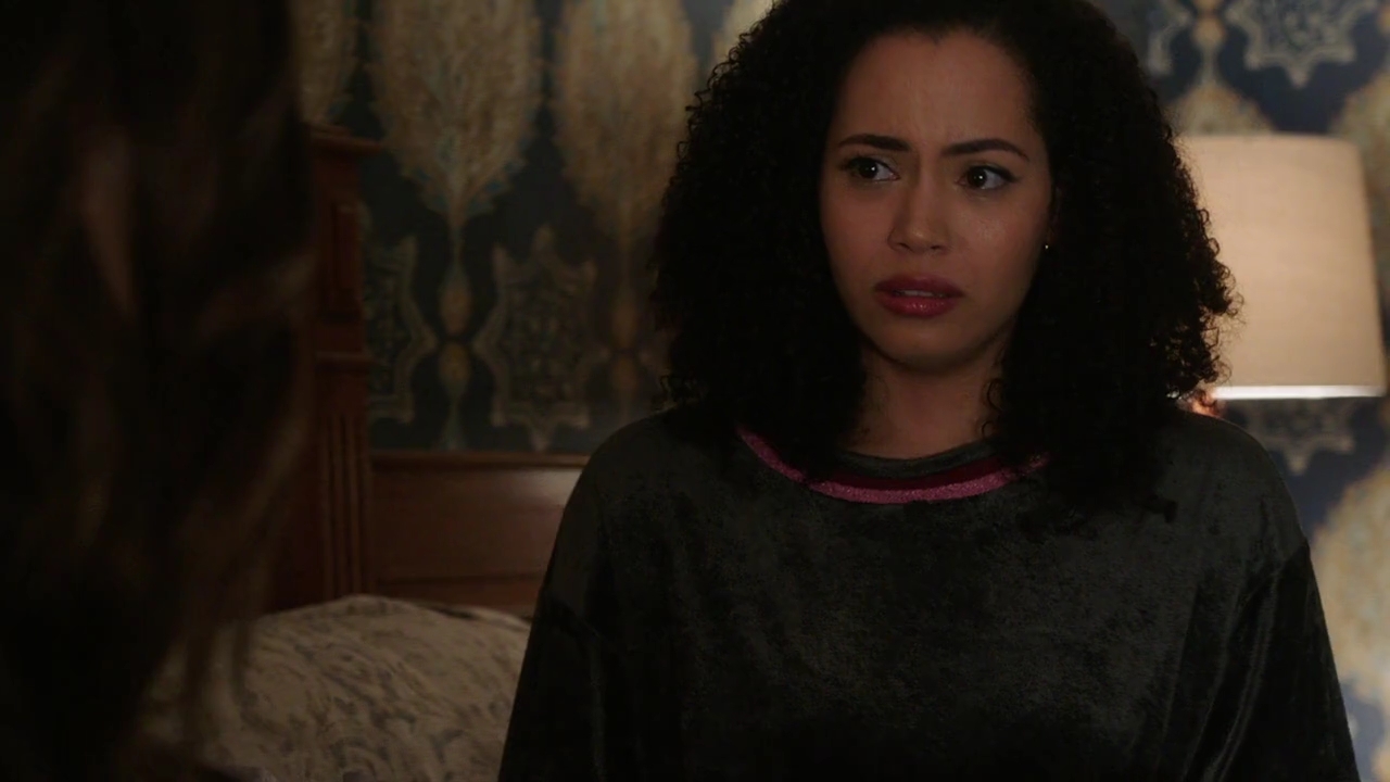 Charmed-Online-dot-nl_Charmed-1x11WitchPerfect02452.jpg