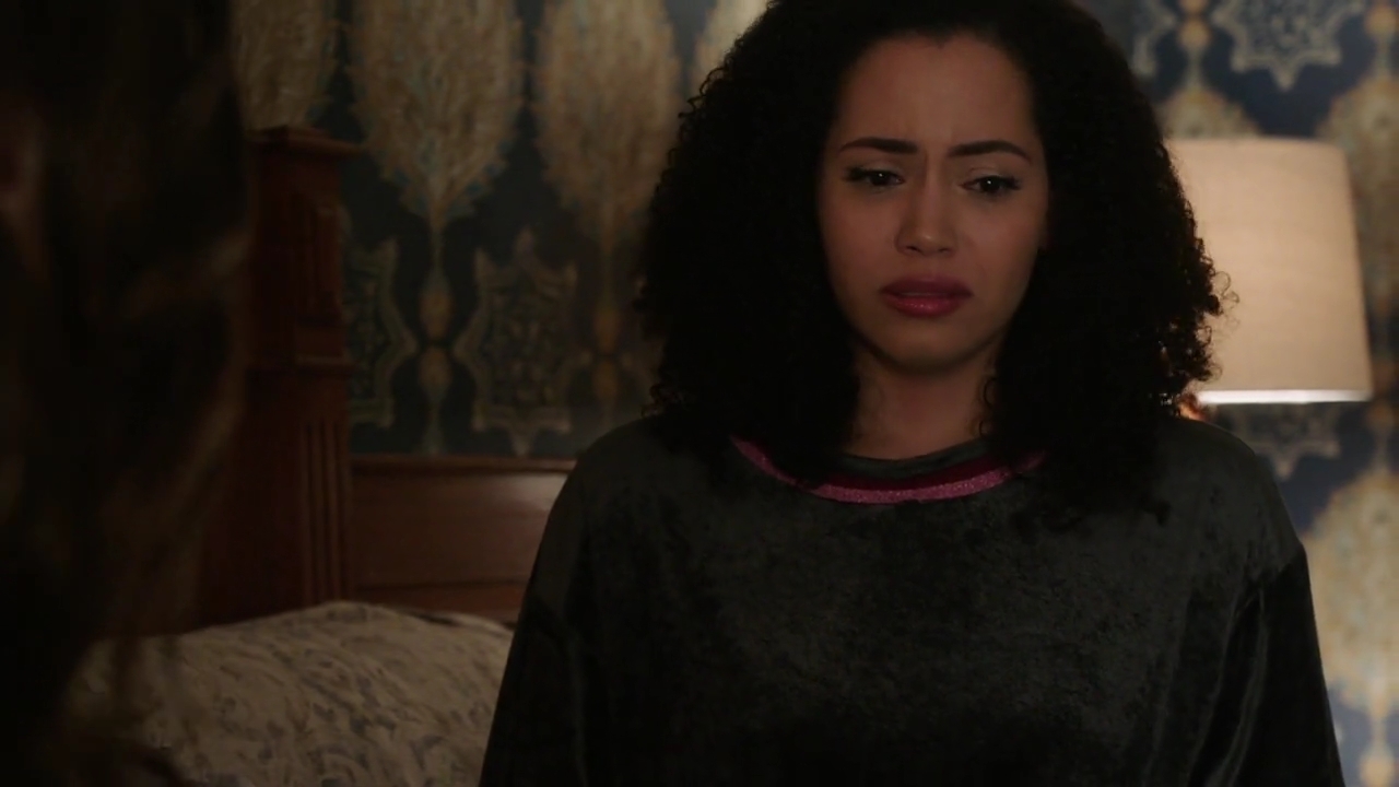 Charmed-Online-dot-nl_Charmed-1x11WitchPerfect02454.jpg