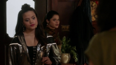 Charmed-Online-dot-nl_Charmed-1x11WitchPerfect00757.jpg