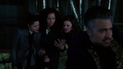 Charmed-Online-dot-nl_Charmed-1x11WitchPerfect02034.jpg