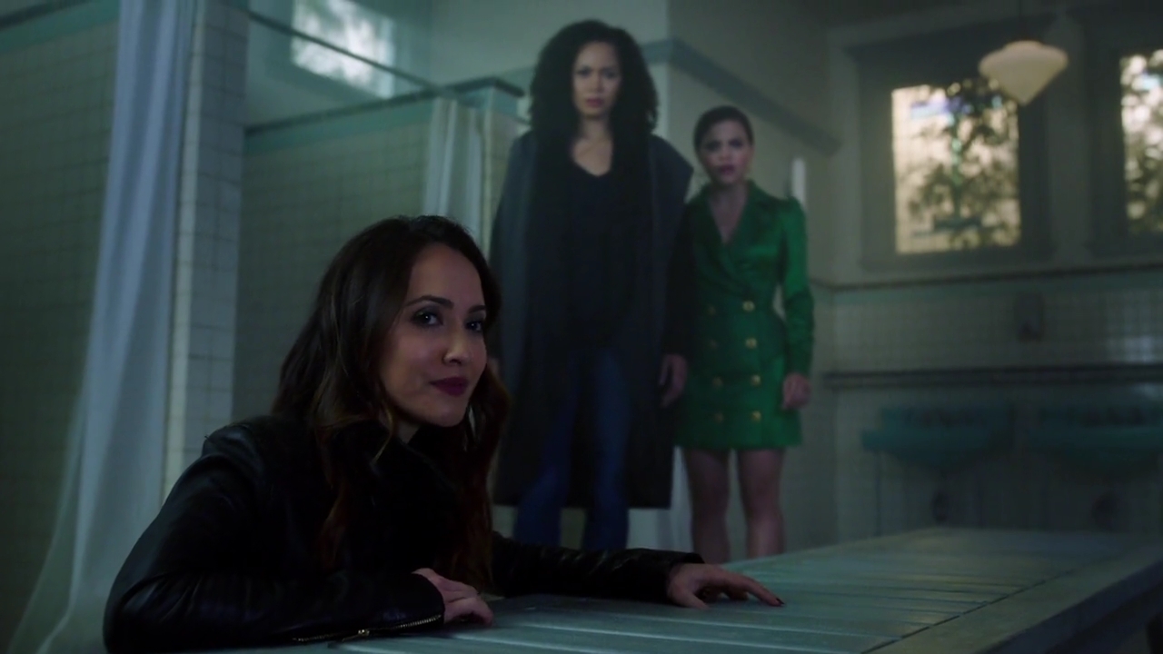 Charmed-Online-dot-nl_Charmed-1x12YoureDeathToMe01825.jpg
