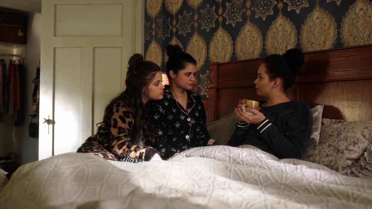 Charmed-Online-dot-nl_Charmed-1x12YoureDeathToMe02048.jpg