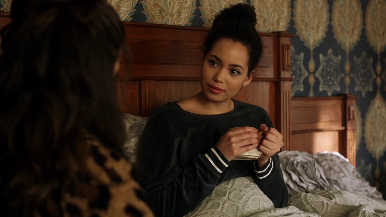 Charmed-Online-dot-nl_Charmed-1x12YoureDeathToMe02085.jpg
