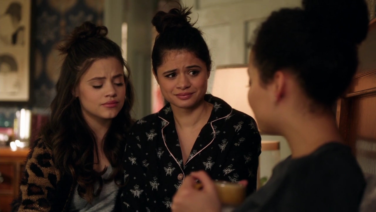 Charmed-Online-dot-nl_Charmed-1x12YoureDeathToMe02112.jpg